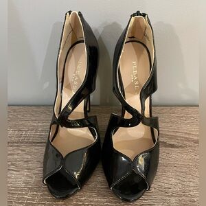 Pleasers 5" Black Vegan Leather Heel Peep Toe Pump Sandal w/ Cutaway W7 Like New